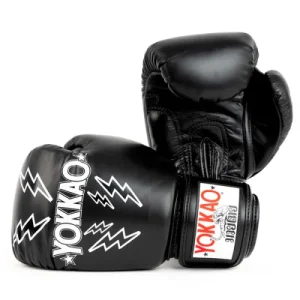 Stadium Boxing Gloves Black YOKKAO Prix : 169,00 euros
